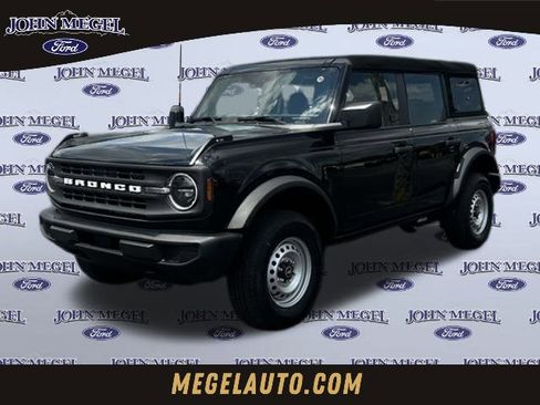 New 2025 Ford Bronco Base image 1