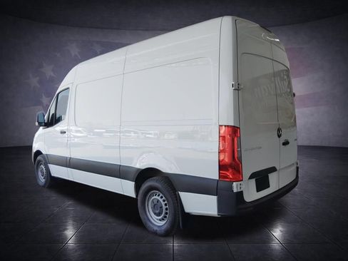 Used 2025 Mercedes-Benz Sprinter 2500 image 3