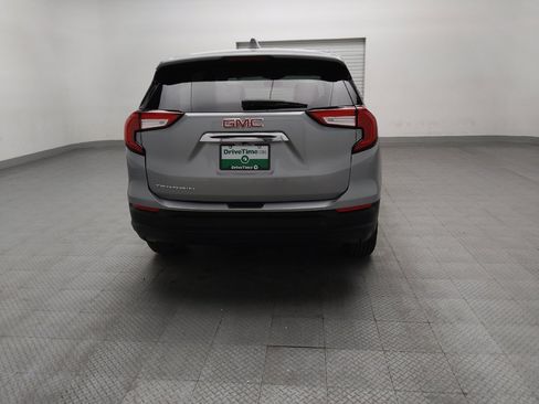 Used 2024 GMC Terrain SLE FWD image 7