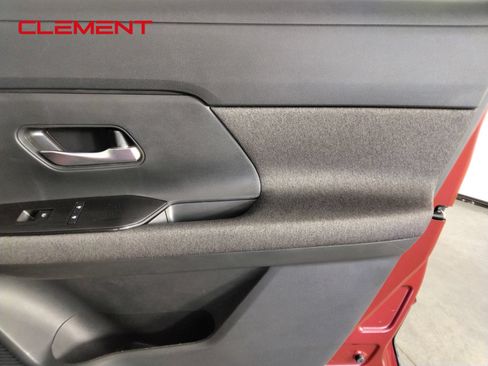 Used 2026 Nissan Kicks SV FWD image 31