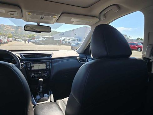 Used 2015 Nissan Rogue SV AWD/4WD image 13