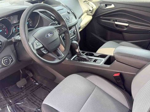 Used 2017 Ford Escape SE FWD image 11