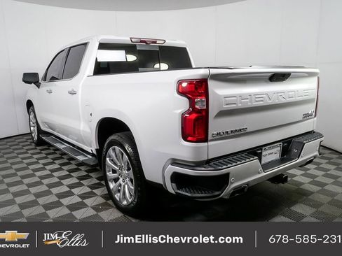 Used 2021 Chevrolet Silverado 1500 High Country w/ Technology Package image 3