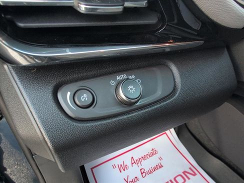 Used 2025 Buick Envista Avenir image 18