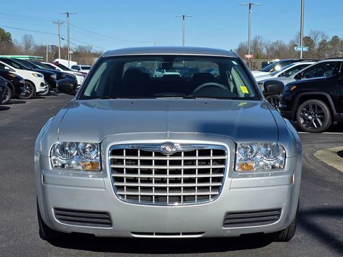 Used 2007 Chrysler 300 image 3