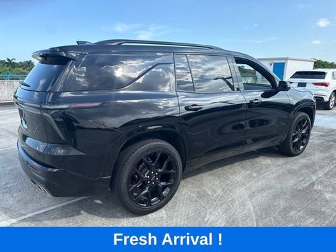 Used 2026 Chevrolet Traverse RS w/ LPO, Floor Liner Package FWD image 16