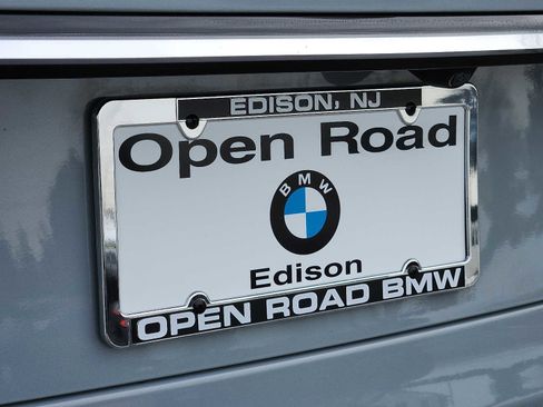 Used 2023 BMW X7 xDrive40i w/ Executive Package image 31