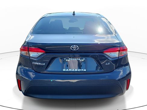 Certified 2025 Toyota Corolla LE FWD image 5