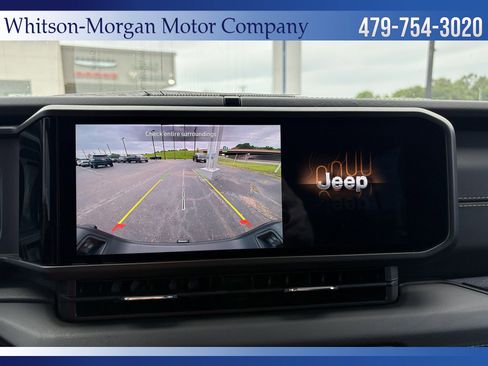 Used 2024 Jeep Gladiator Sport AWD/4WD image 28