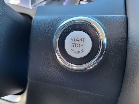 Used 2018 INFINITI QX80 4WD w/ Driver Assistance Package image 22