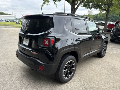 Used 2023 Jeep Renegade Trailhawk AWD/4WD image 7