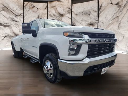 Used 2023 Chevrolet Silverado 3500 LT image 3