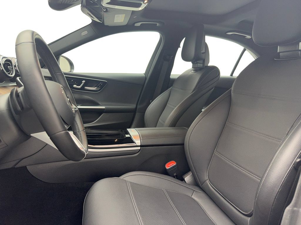 Used 2025 Mercedes-Benz C 300 4MATIC Sedan image 18
