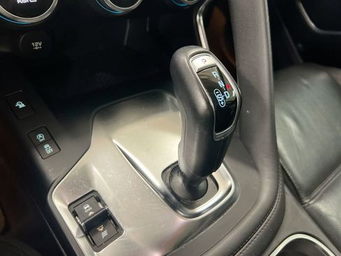 Used 2019 Jaguar E-PACE S AWD/4WD image 18