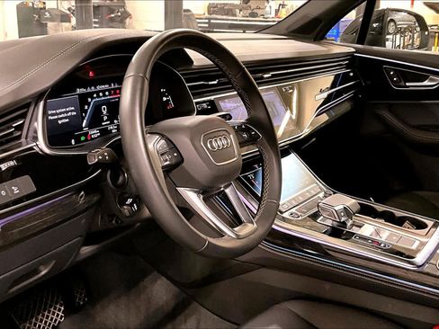 Used 2025 Audi Q7 3.0T Premium Plus AWD/4WD image 16
