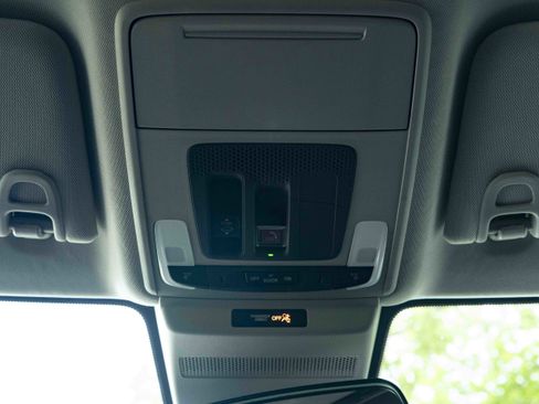 Used 2025 Honda Accord SE image 34