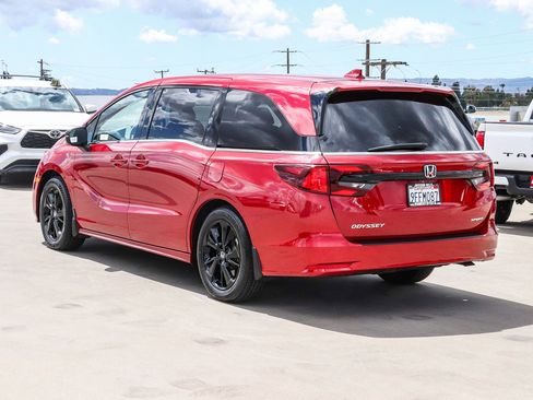 Used 2023 Honda Odyssey Sport image 5