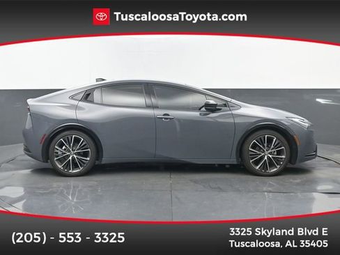 Used 2024 Toyota Prius Limited FWD image 1