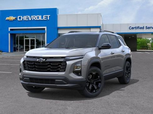 New 2026 Chevrolet Equinox LT w/ Convenience Package II FWD image 6