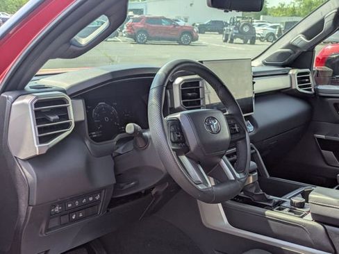 Used 2025 Toyota Tundra Limited AWD/4WD image 14