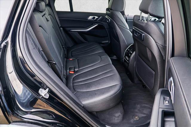 Used 2021 BMW X5 xDrive40i w/ Convenience Package AWD/4WD image 25
