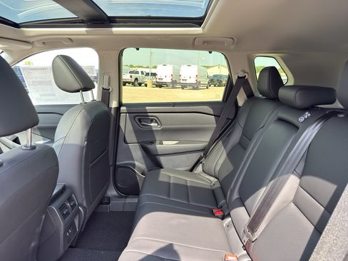 New 2026 Nissan Rogue SV w/ SV Premium Package image 33