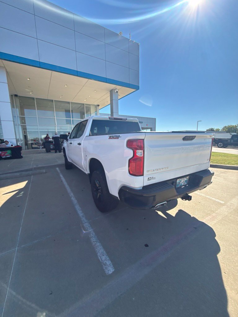 Used 2024 Chevrolet Silverado 1500 LT Trail Boss w/ Protection Package AWD/4WD image 4