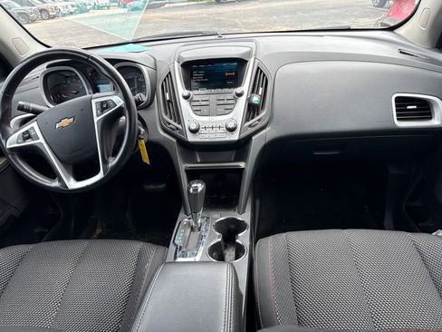 Used 2017 Chevrolet Equinox LT w/ Convenience Package FWD image 10