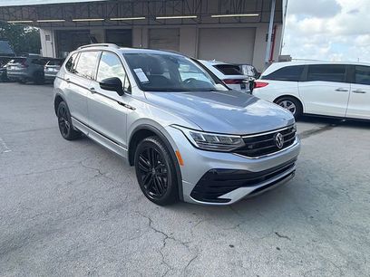 Used 2022 Volkswagen Tiguan SE R-Line