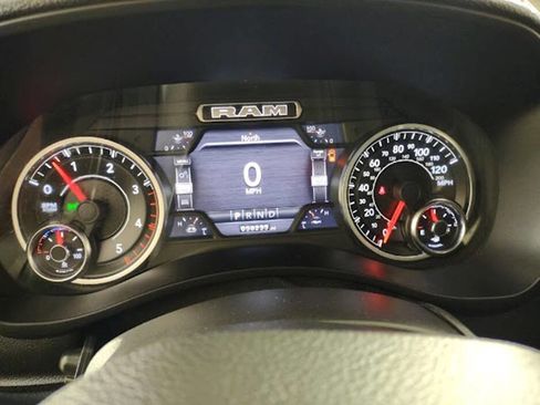 Used 2022 RAM 2500 Laramie AWD/4WD image 12