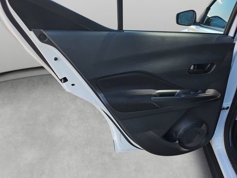 Used 2025 Nissan Kicks Play S FWD image 35