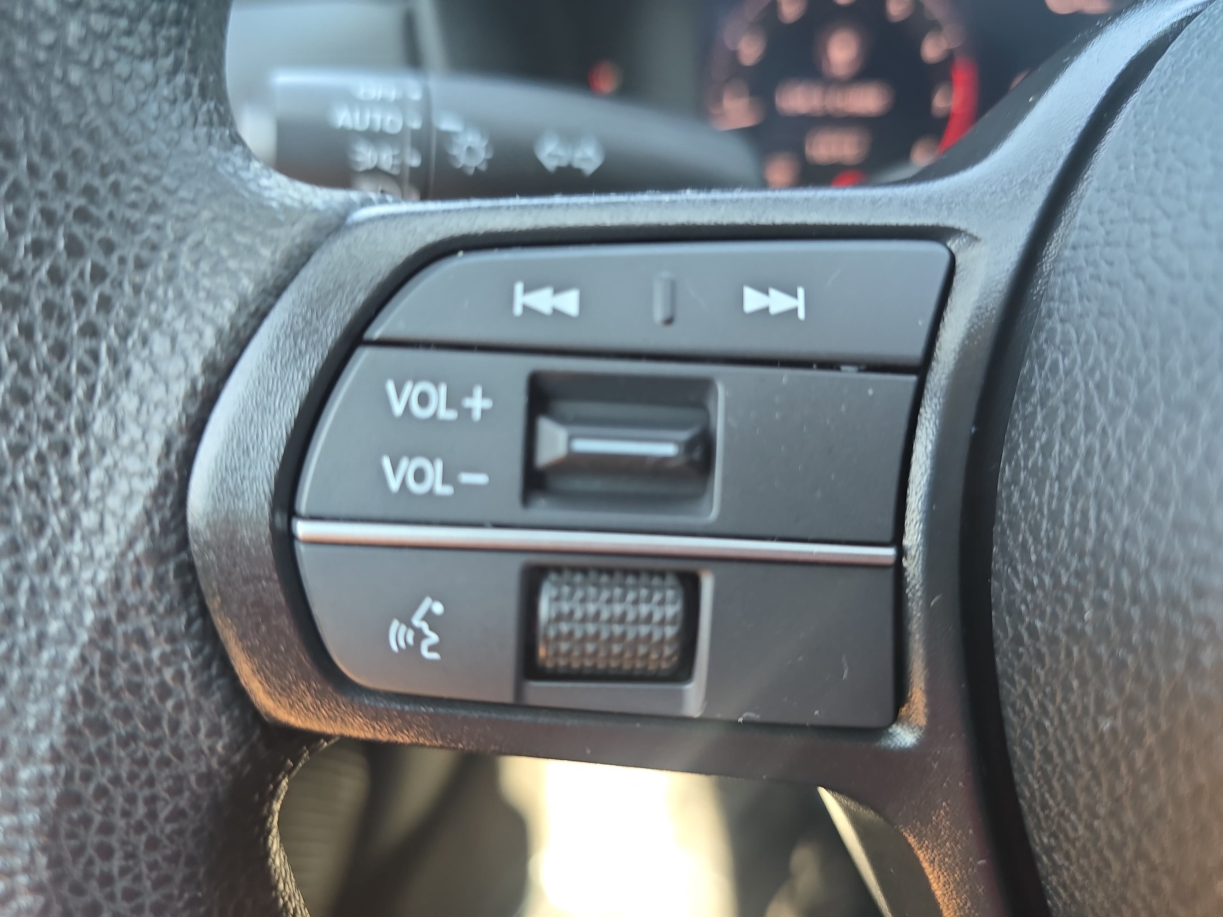 Certified 2025 Honda Accord SE image 16