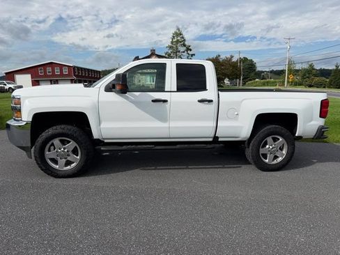 Used 2018 Chevrolet Silverado 2500 W/T w/ WT Convenience Package AWD/4WD image 2
