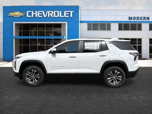New 2026 Chevrolet Equinox LT FWD image 2