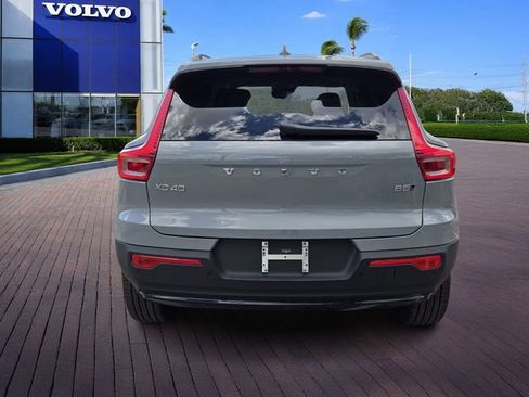 New 2026 Volvo XC40 B5 Plus w/ Climate Package AWD/4WD image 6