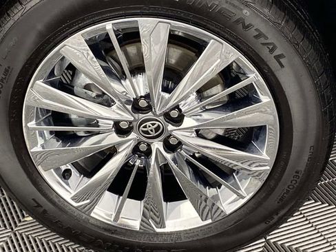 Used 2025 Toyota Grand Highlander Platinum image 29