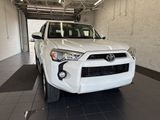 Used 2016 Toyota 4Runner SR5 Premium image 2
