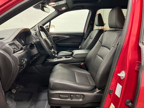 Certified 2024 Honda Passport EX-L image 9