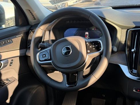 New 2026 Volvo XC90 T8 Ultra image 8