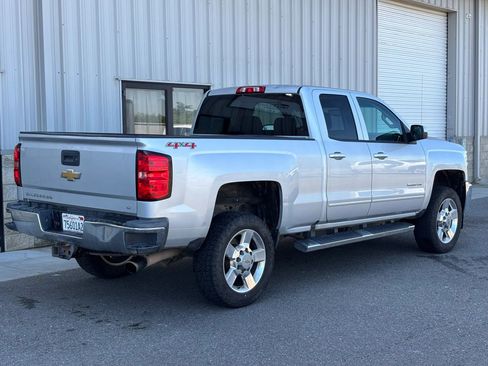 Used 2016 Chevrolet Silverado 2500 LT AWD/4WD image 3