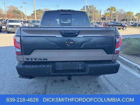 Used 2020 Nissan Titan PRO-4X w/ Pro-4x Convenience Package image 4