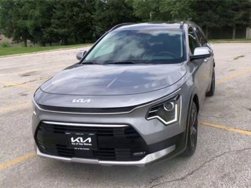 New 2025 Kia Niro SX image 6