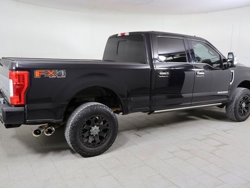 Used 2019 Ford F250 Platinum w/ Platinum Ultimate Package image 4