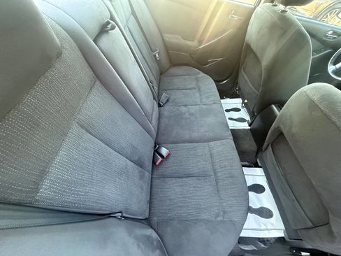 Used 2010 Nissan Altima 2.5 S w/ Convenience Plus Pkg image 13