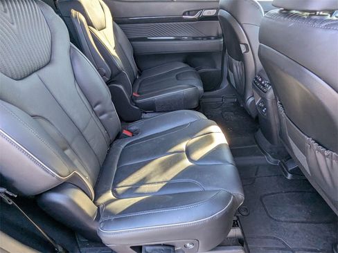Used 2024 Hyundai Palisade Calligraphy image 19