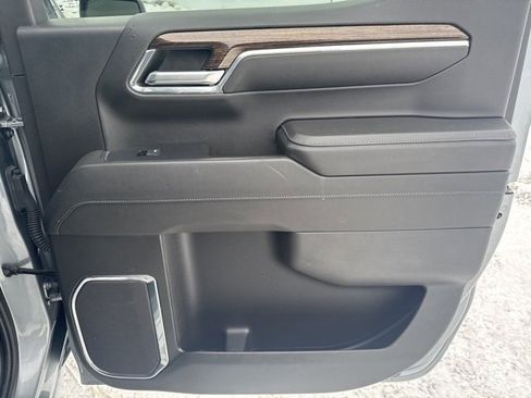 Used 2024 GMC Sierra 1500 Elevation image 26