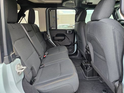 Used 2024 Jeep Wrangler Unlimited Sport AWD/4WD image 24