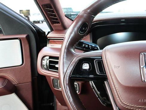 Used 2020 Lincoln Aviator Black Label w/ Class IV Trailer Tow Package AWD/4WD image 14