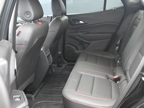 Used 2024 Chevrolet Trax RS w/ Driver Confidence Package FWD image 18