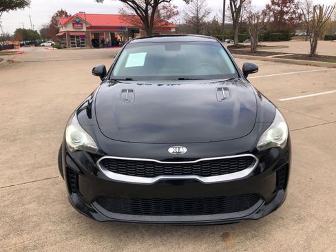 Used 2019 Kia Stinger image 3